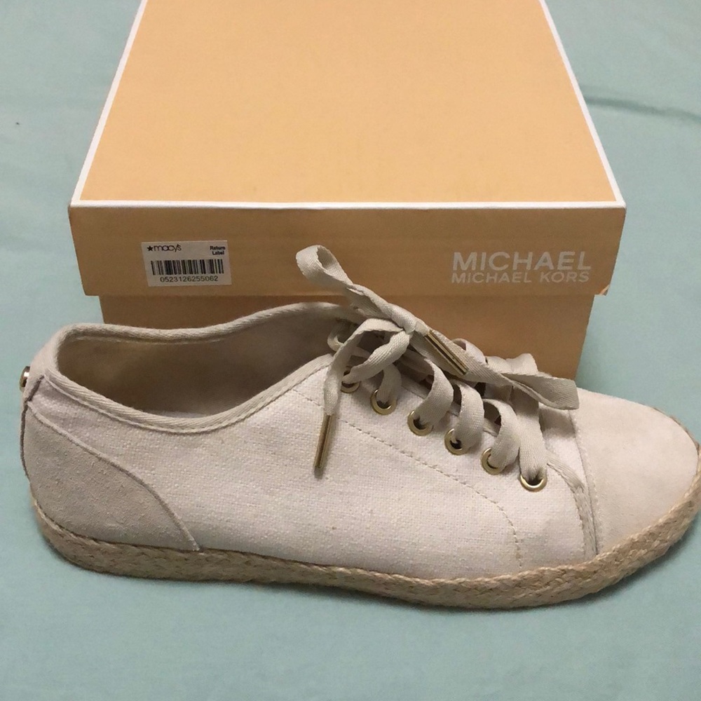 Espadrille - image 1